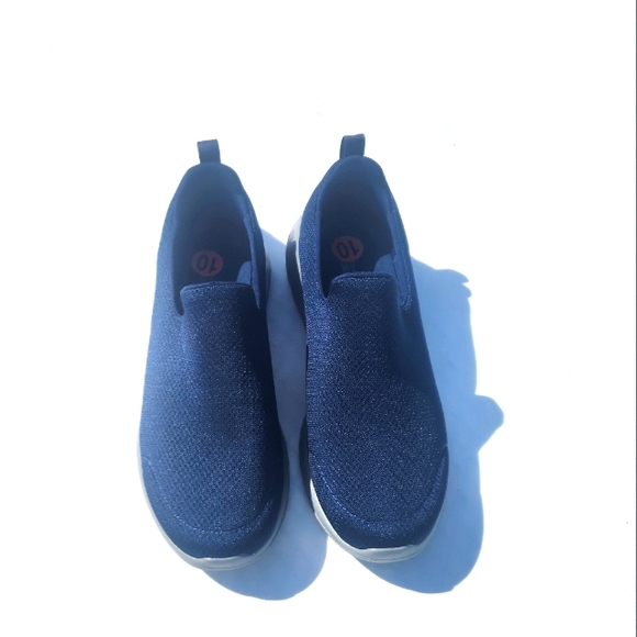 NWT skechers go walk - Picture 2 of 5